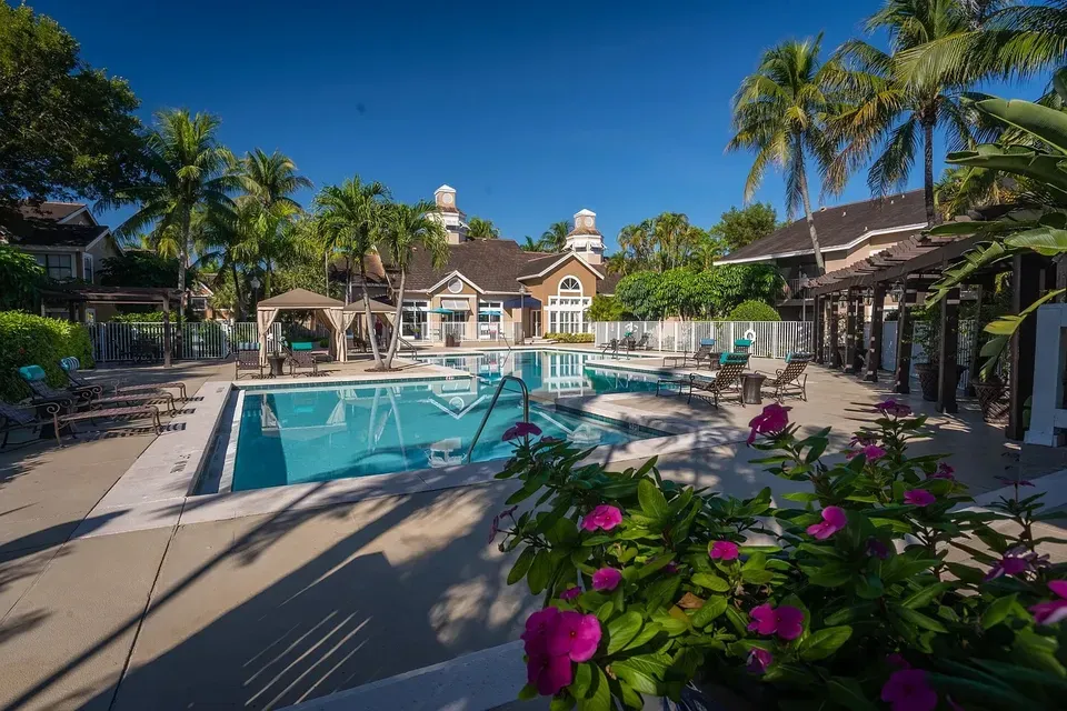 3 Bed 2 Bath Contemporary High-Rise Condo in Miami, FL - 4