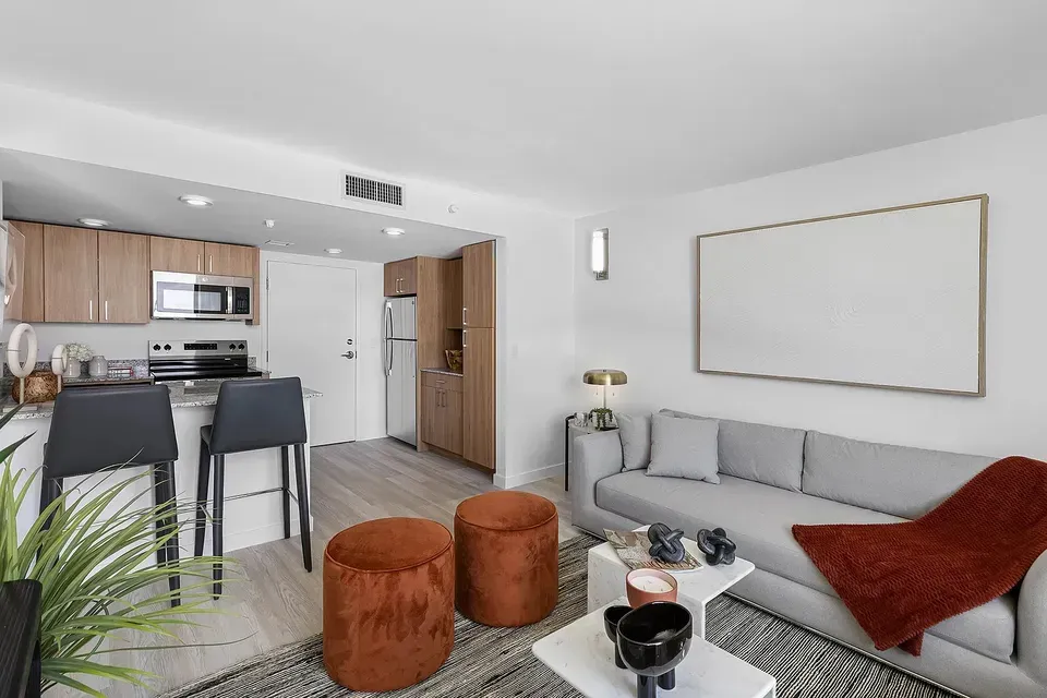 3 Bed 2 Bath Contemporary High-Rise Condo in Miami, FL - 5