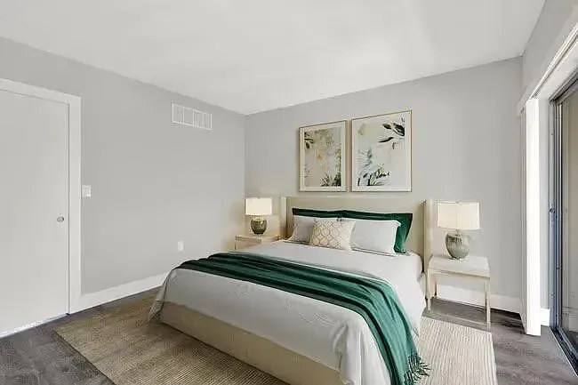 3 Bed 2 Bath Contemporary High-Rise Condo in Miami, FL - 5