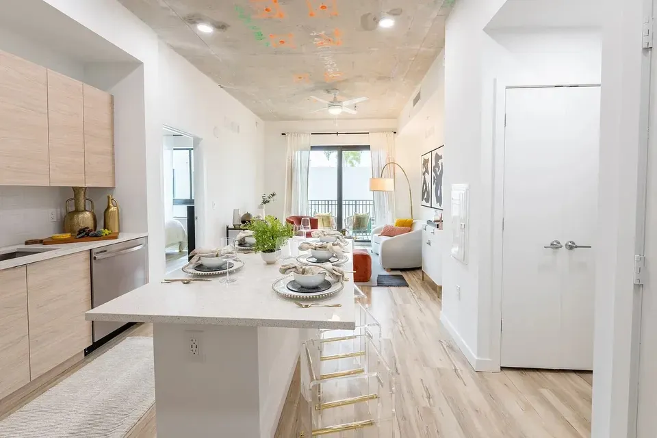 3 Bed 2 Bath Contemporary High-Rise Condo in Miami, FL - 4