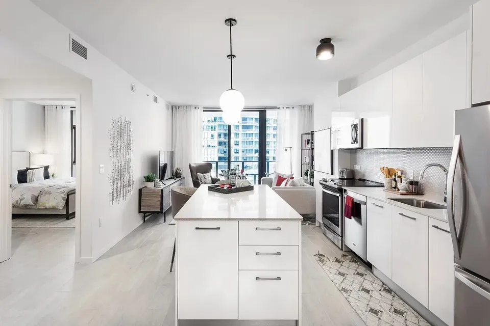 3 Bed 2 Bath Contemporary High-Rise Condo in Miami, FL - 4