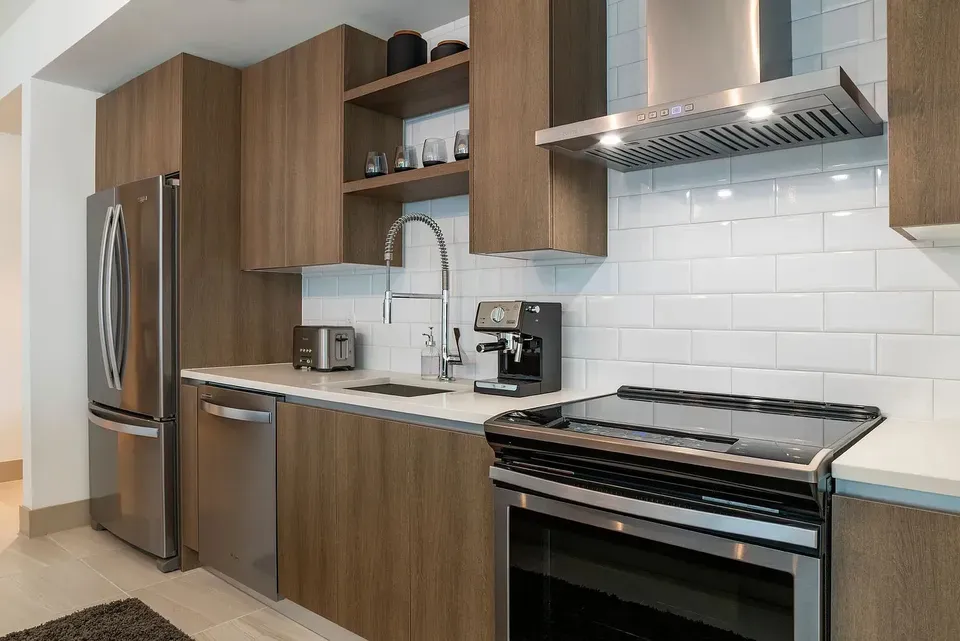 3 Bed 2 Bath Contemporary High-Rise Condo in Miami, FL - 5
