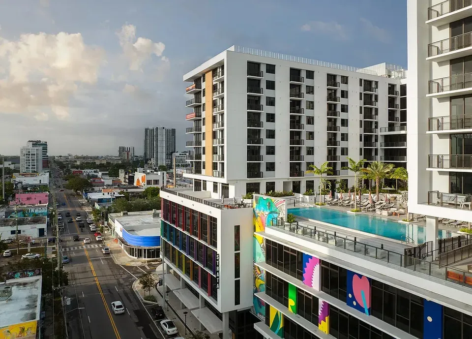 3 Bed 2 Bath Contemporary High-Rise Condo in Miami, FL - 2