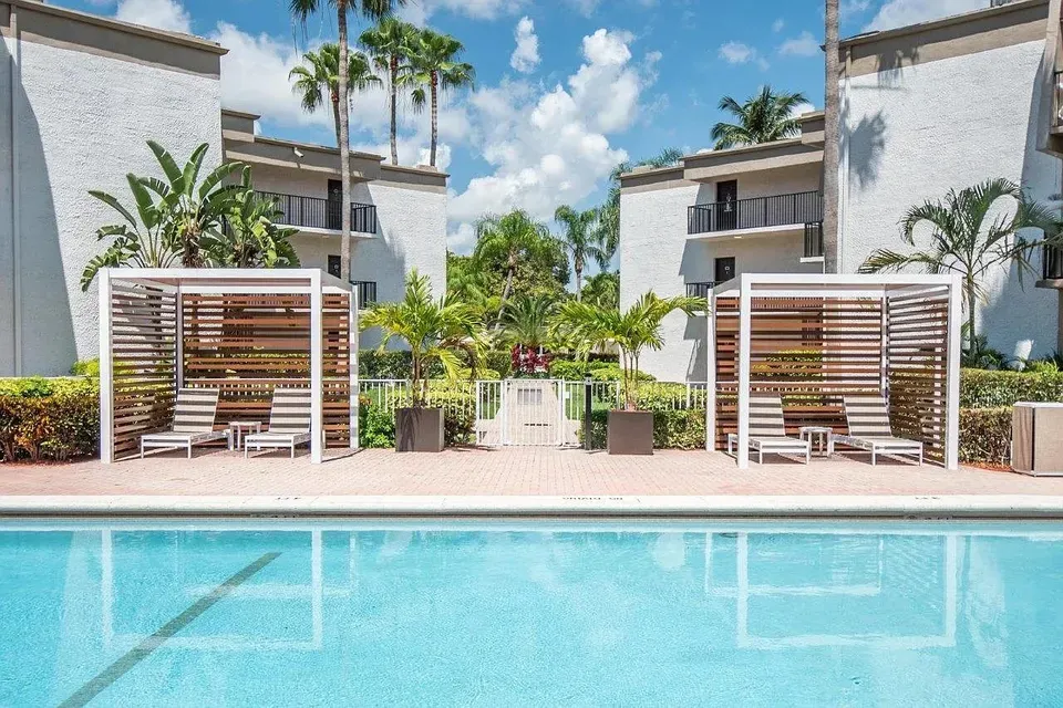 3 Bed 2 Bath Contemporary High-Rise Condo in Miami, FL - 2
