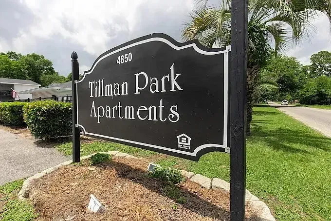 3 Bed 2 Bath Contemporary High-Rise Condo in Mobile, AL