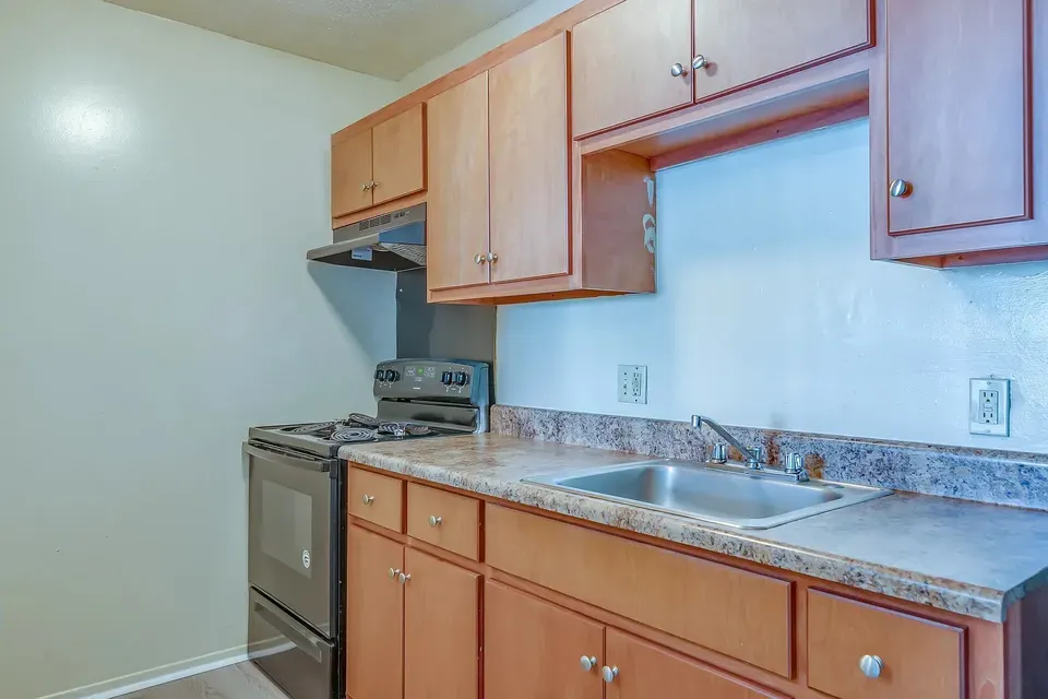 3 Bed 2 Bath Contemporary High-Rise Condo in Mobile, AL