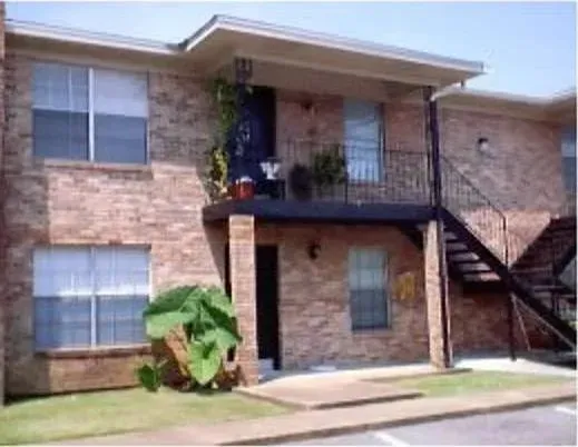 3 Bed 2 Bath Contemporary High-Rise Condo in Mobile, AL - 5