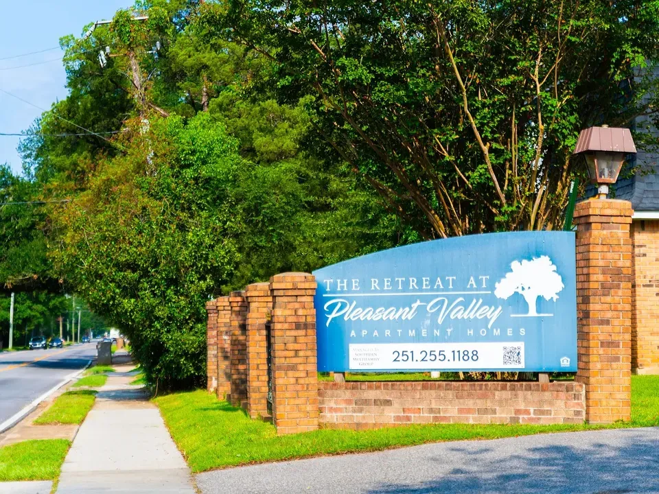 3 Bed 2 Bath Contemporary High-Rise Condo in Mobile, AL - 3