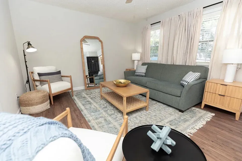 3 Bed 2 Bath Contemporary High-Rise Condo in Mobile, AL