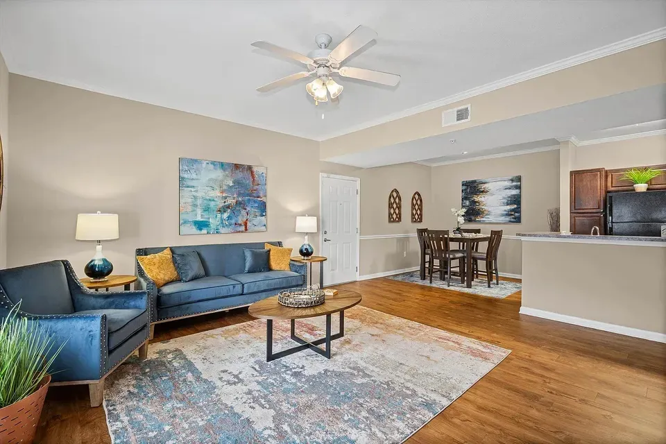 3 Bed 2 Bath Contemporary High-Rise Condo in Mobile, AL