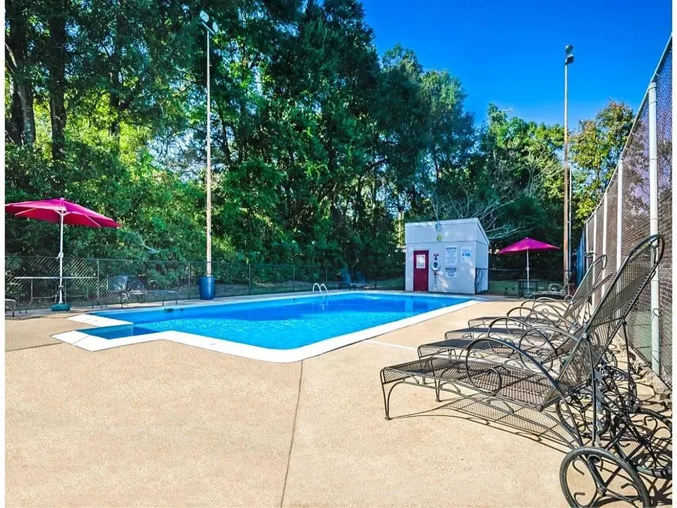 3 Bed 2 Bath Contemporary High-Rise Condo in Mobile, AL - 5