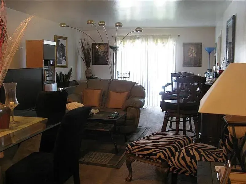 3 Bed 2 Bath Contemporary High-Rise Condo in Mobile, AL