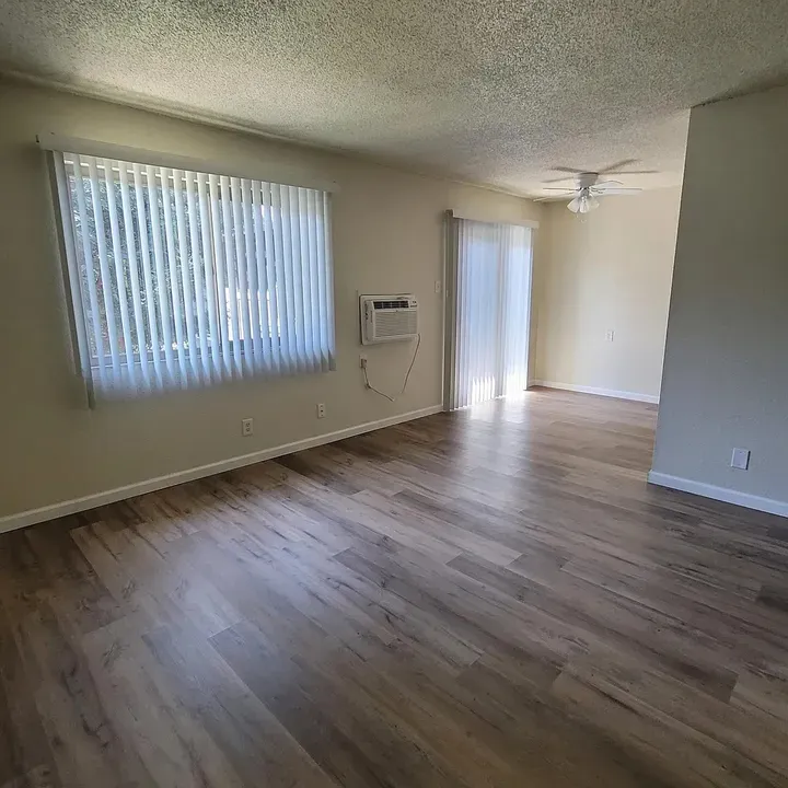 3 Bed 2 Bath Contemporary High-Rise Condo in Modesto, CA - 4