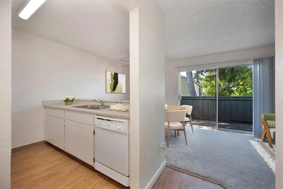 3 Bed 2 Bath Contemporary High-Rise Condo in Modesto, CA - 2