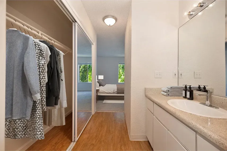 3 Bed 2 Bath Contemporary High-Rise Condo in Modesto, CA - 5