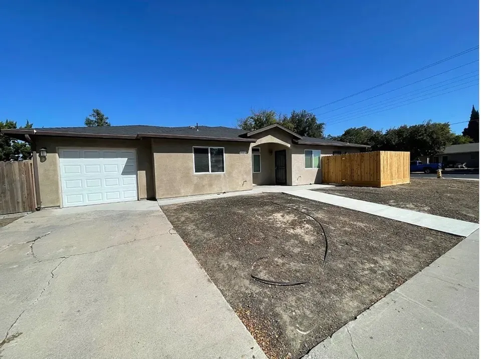 3 Bed 2 Bath Contemporary High-Rise Condo in Modesto, CA