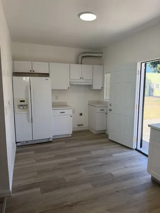 3 Bed 2 Bath Contemporary High-Rise Condo in Modesto, CA