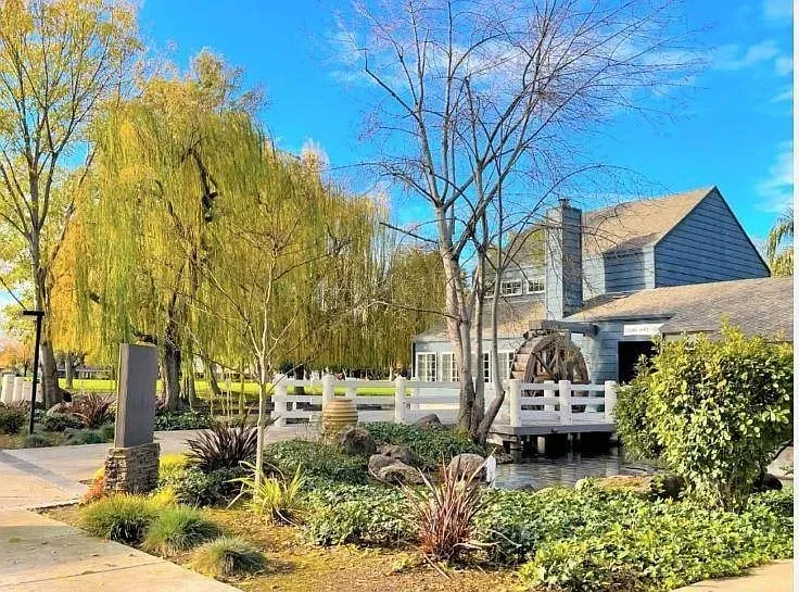 3 Bed 2 Bath Contemporary High-Rise Condo in Modesto, CA - 3