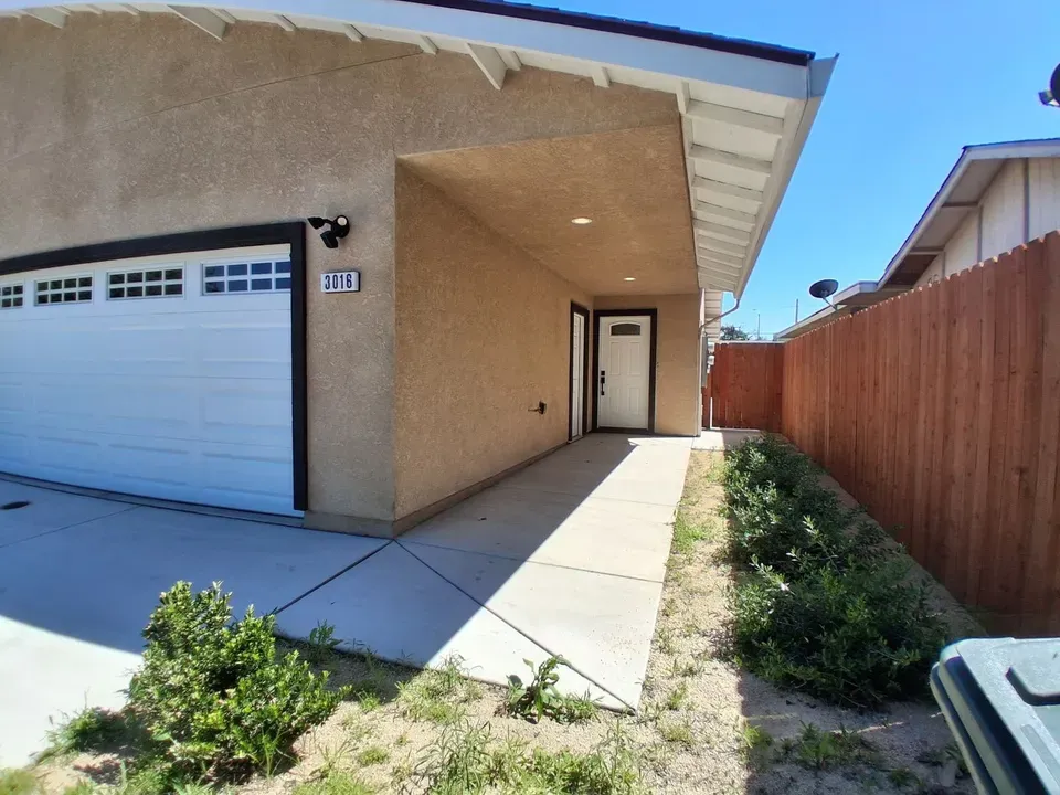 3 Bed 2 Bath Contemporary High-Rise Condo in Modesto, CA - 1