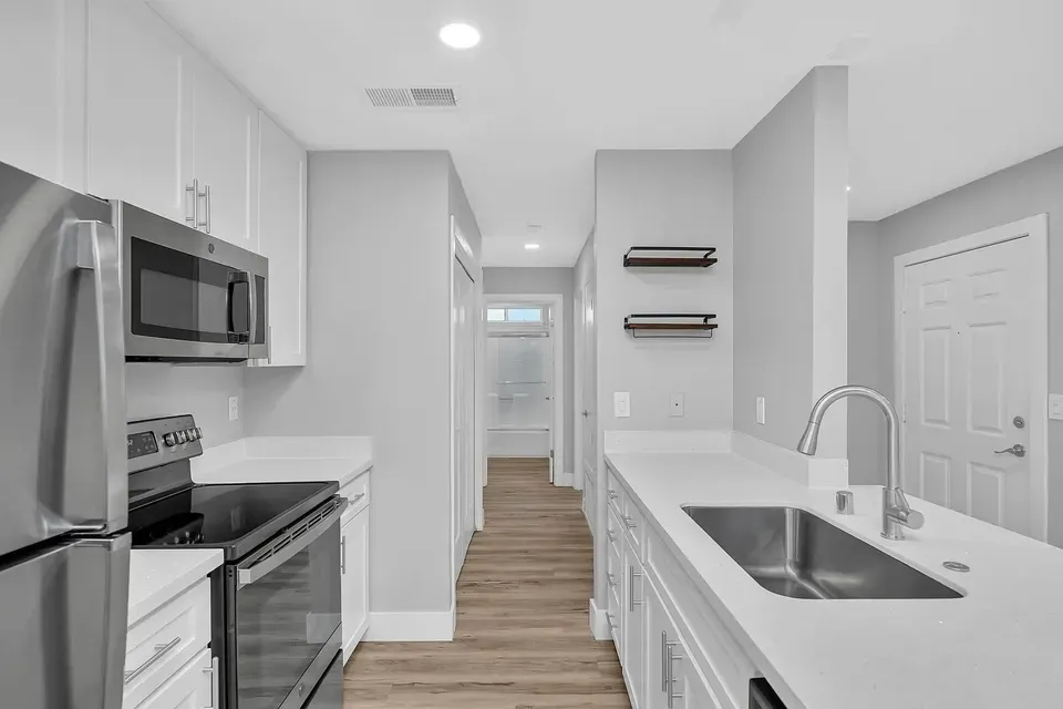 3 Bed 2 Bath Contemporary High-Rise Condo in Modesto, CA - 3