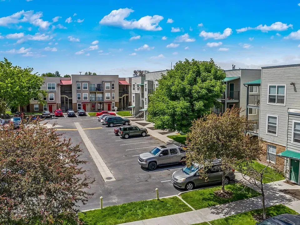 3 Bed 2 Bath Contemporary High-Rise Condo in Nampa, ID