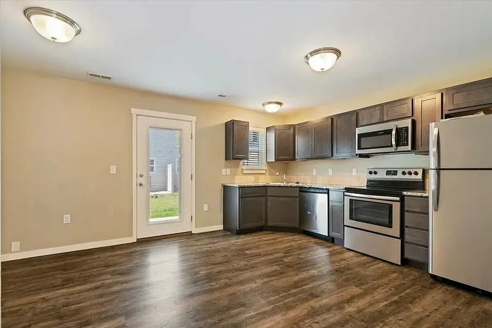 3 Bed 2 Bath Contemporary High-Rise Condo in Nampa, ID - 1