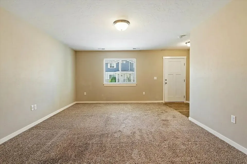 3 Bed 2 Bath Contemporary High-Rise Condo in Nampa, ID - 2