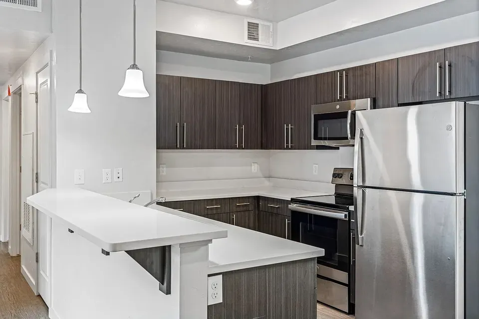 3 Bed 2 Bath Contemporary High-Rise Condo in Nampa, ID - 4