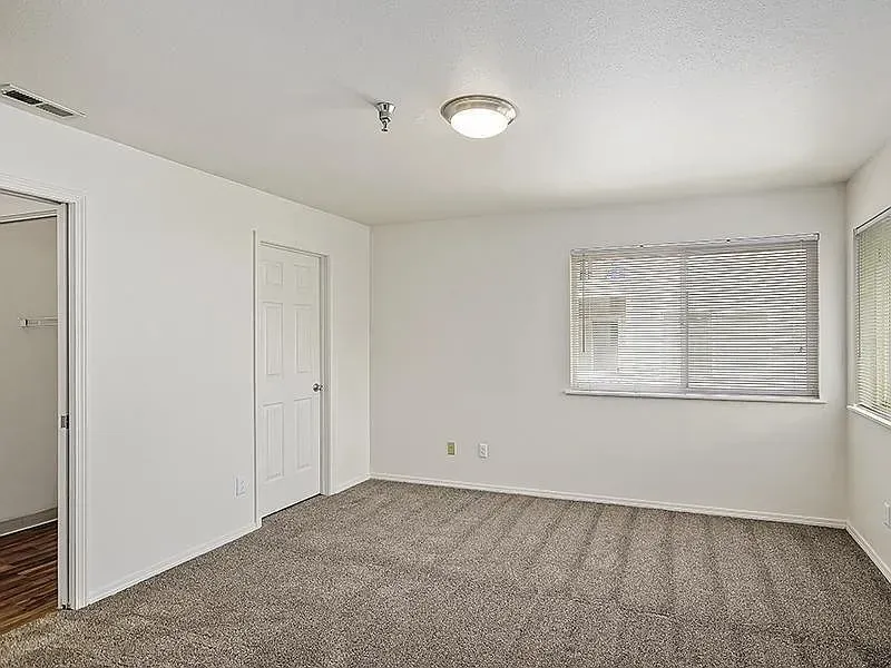 3 Bed 2 Bath Contemporary High-Rise Condo in Nampa, ID - 4
