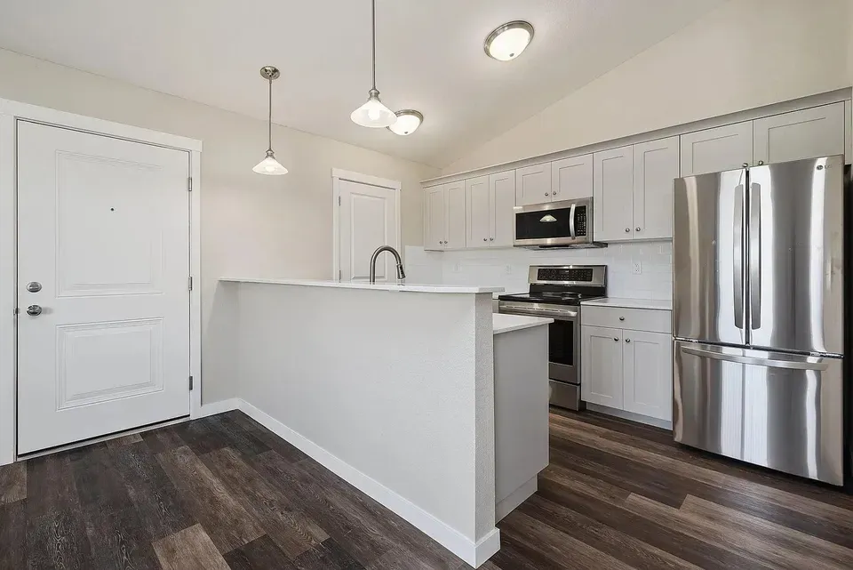 3 Bed 2 Bath Contemporary High-Rise Condo in Nampa, ID - 3