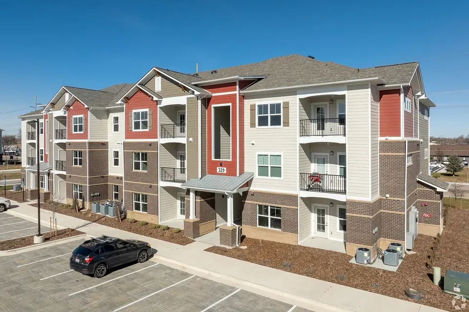 3 Bed 2 Bath Contemporary High-Rise Condo in Nampa, ID - 1