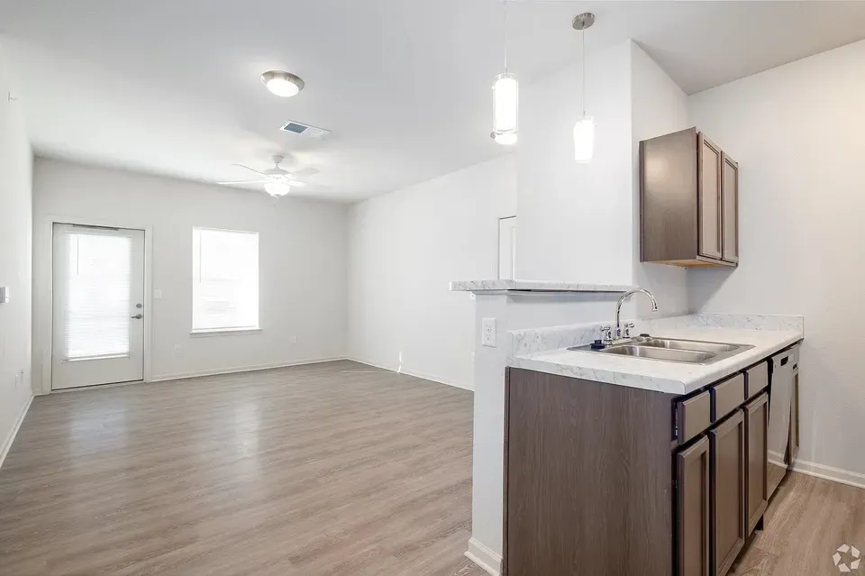 3 Bed 2 Bath Contemporary High-Rise Condo in Nampa, ID - 2