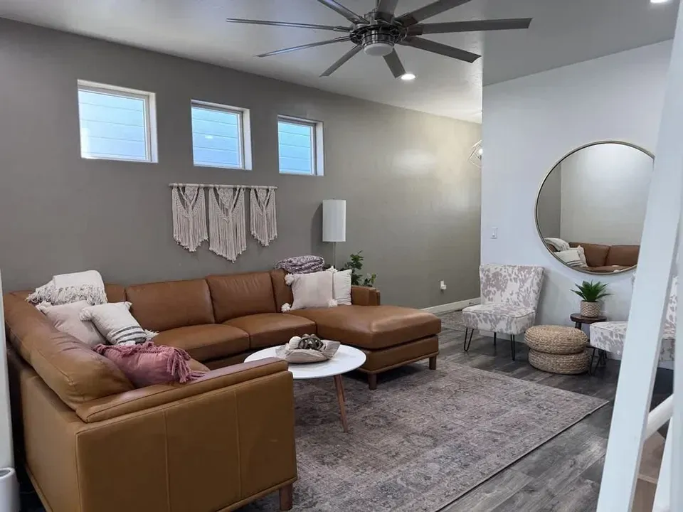 3 Bed 2 Bath Contemporary High-Rise Condo in Nampa, ID - 3