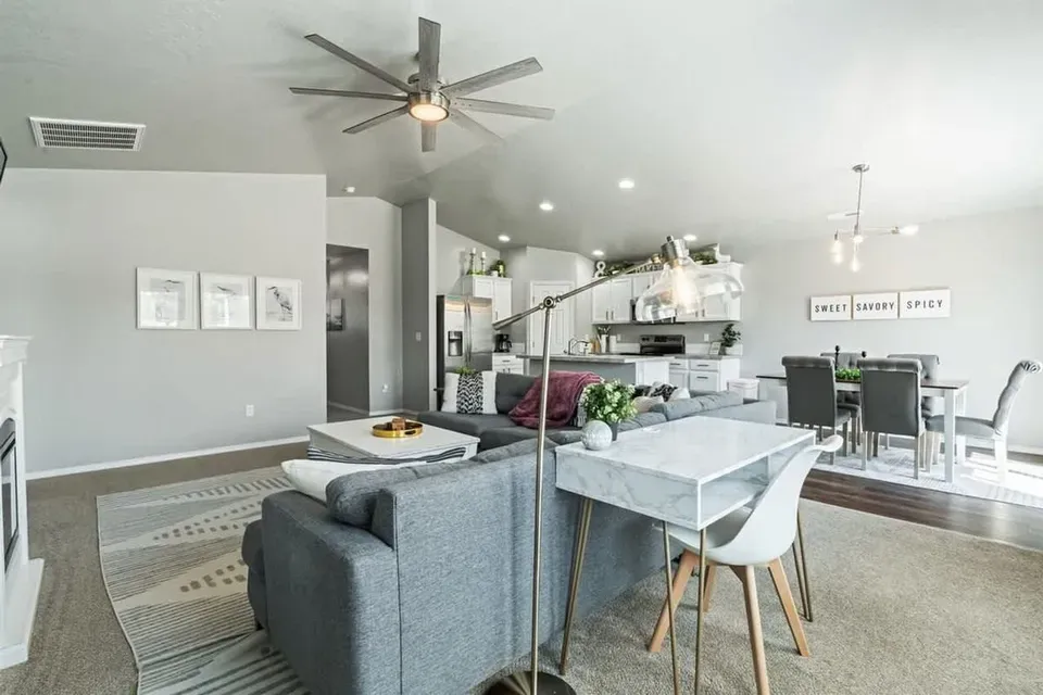 3 Bed 2 Bath Contemporary High-Rise Condo in Nampa, ID - 5
