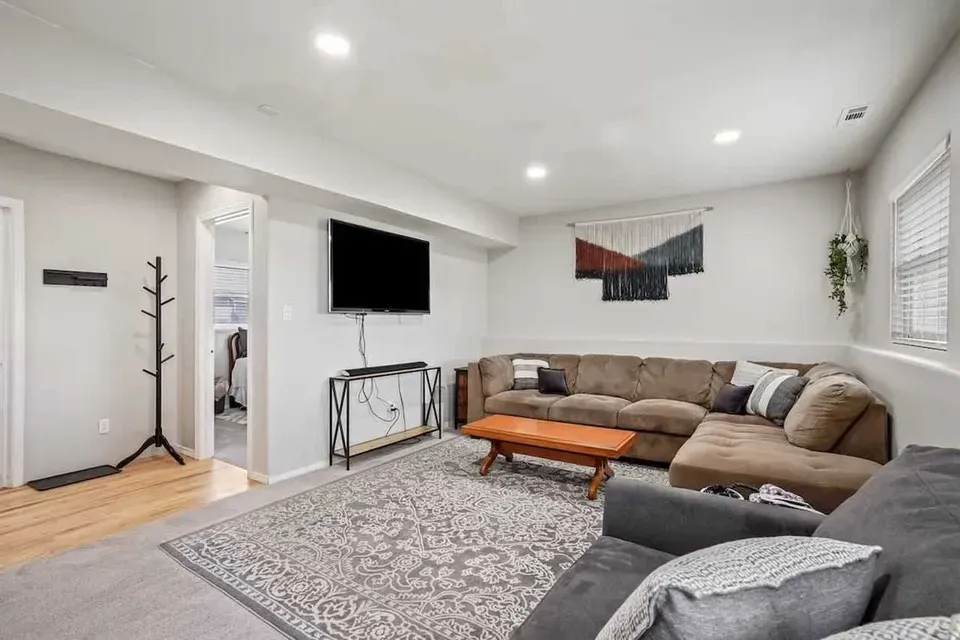 3 Bed 2 Bath Contemporary High-Rise Condo in Nampa, ID - 2