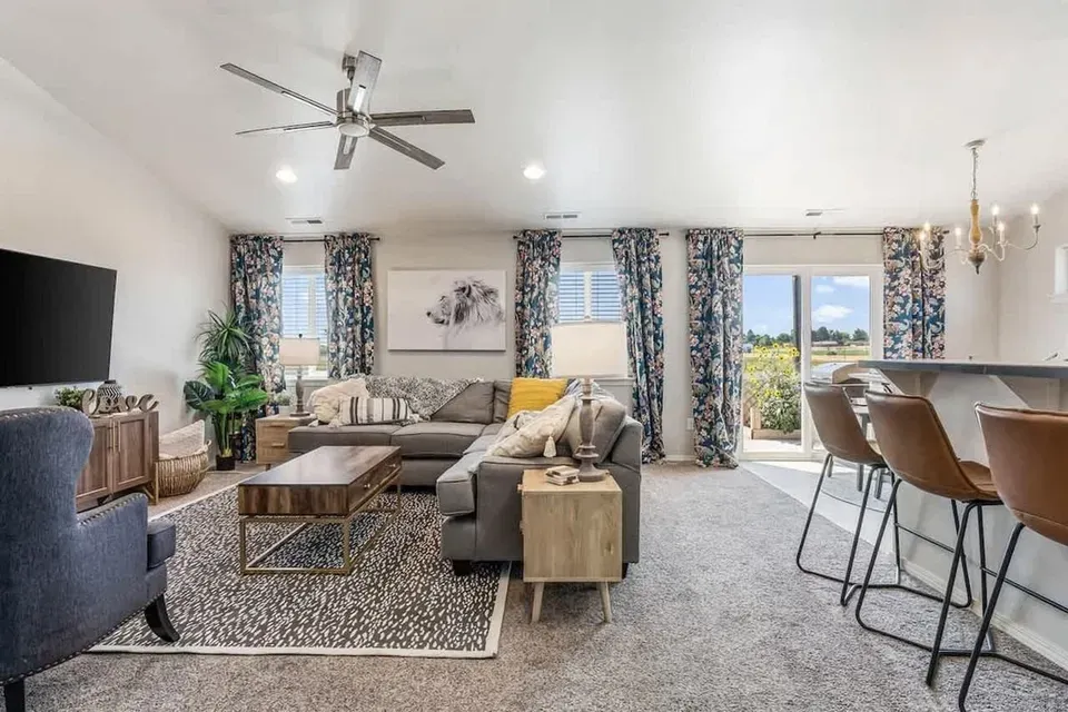 3 Bed 2 Bath Contemporary High-Rise Condo in Nampa, ID - 3