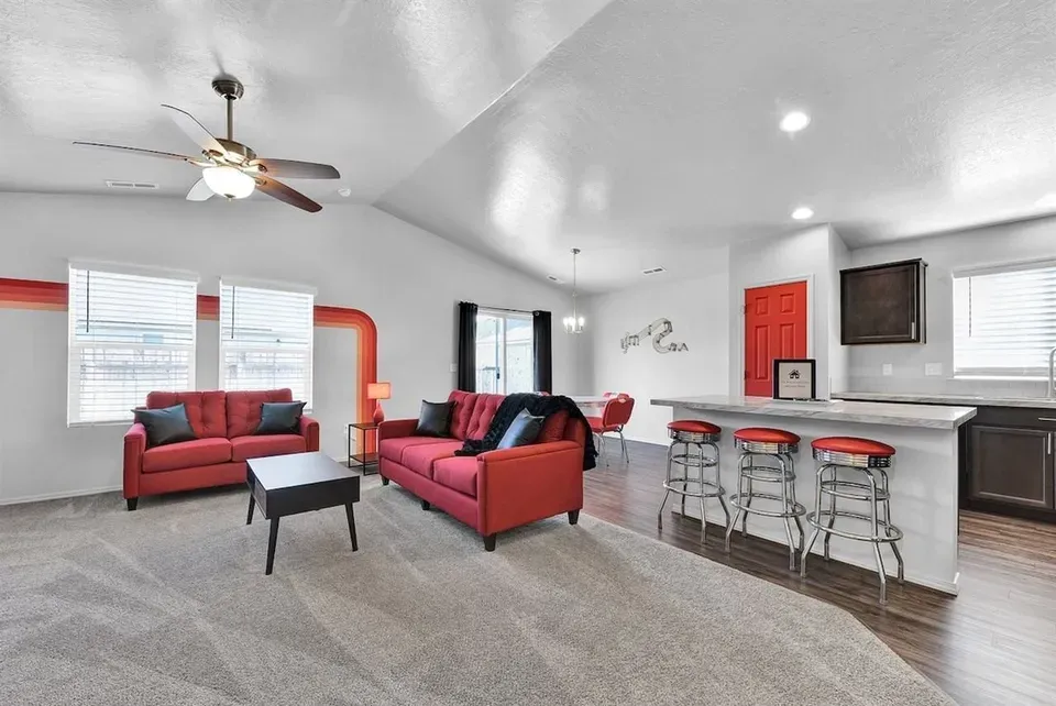 3 Bed 2 Bath Contemporary High-Rise Condo in Nampa, ID