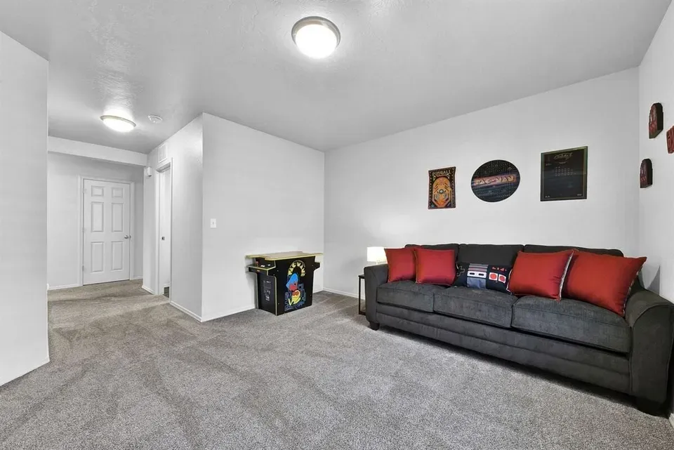 3 Bed 2 Bath Contemporary High-Rise Condo in Nampa, ID - 3