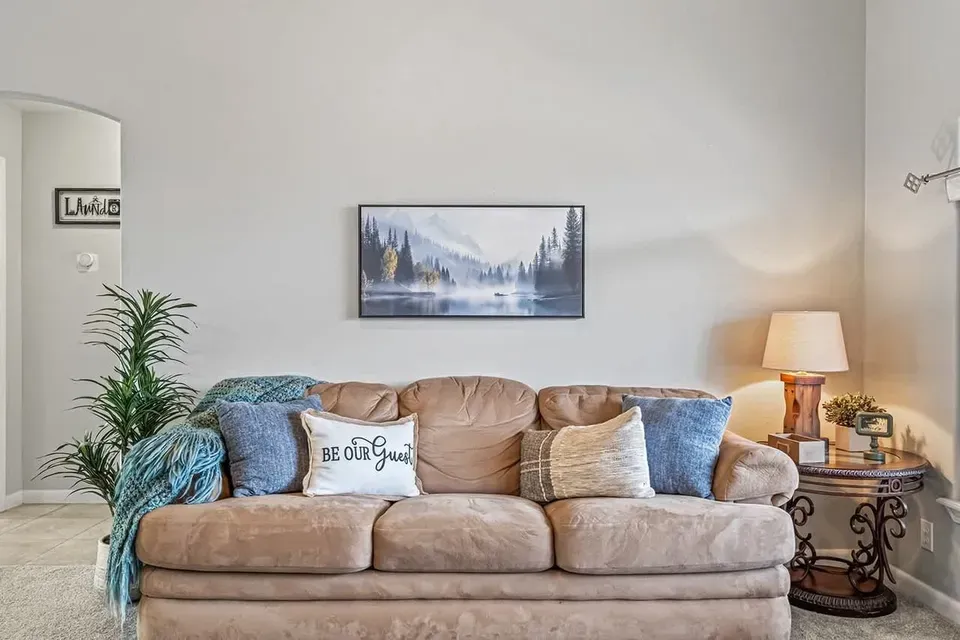 3 Bed 2 Bath Contemporary High-Rise Condo in Nampa, ID - 4