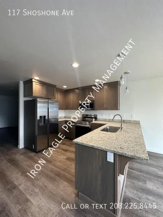 3 Bed 2 Bath Contemporary High-Rise Condo in Nampa, ID - 2