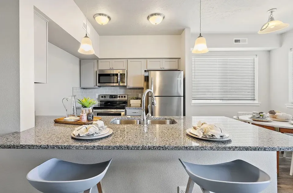 3 Bed 2 Bath Contemporary High-Rise Condo in Nampa, ID - 5