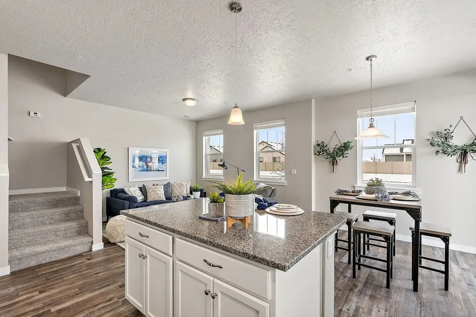 3 Bed 2 Bath Contemporary High-Rise Condo in Nampa, ID - 5