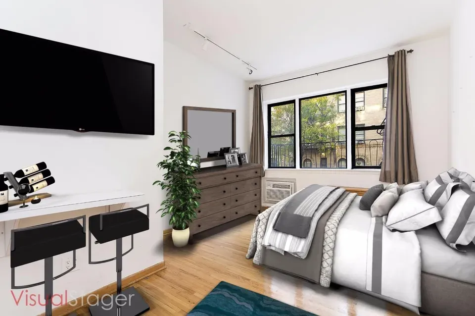 3 Bed 2 Bath Contemporary High-Rise Condo in New York, NY - 2