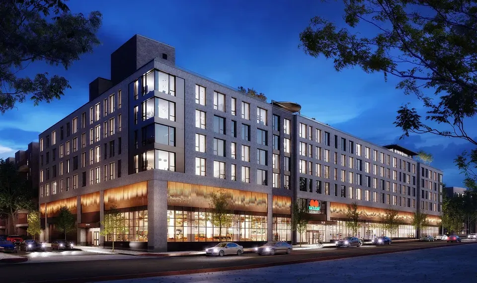3 Bed 2 Bath Contemporary High-Rise Condo in New York, NY - 4