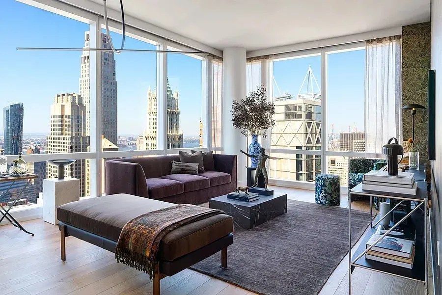 3 Bed 2 Bath Contemporary High-Rise Condo in New York, NY - 3