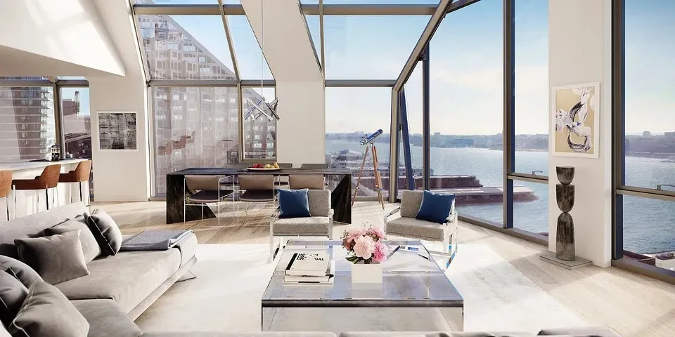 3 Bed 2 Bath Contemporary High-Rise Condo in New York, NY - 2