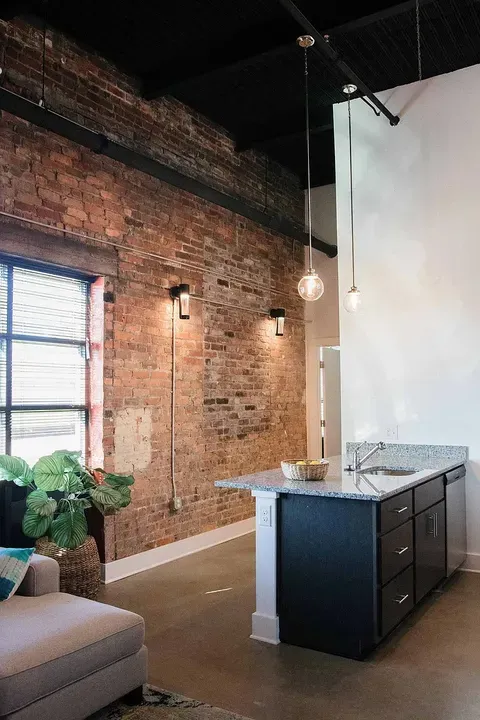 3 Bed 2 Bath Contemporary High-Rise Condo in Norfolk, VA - 3