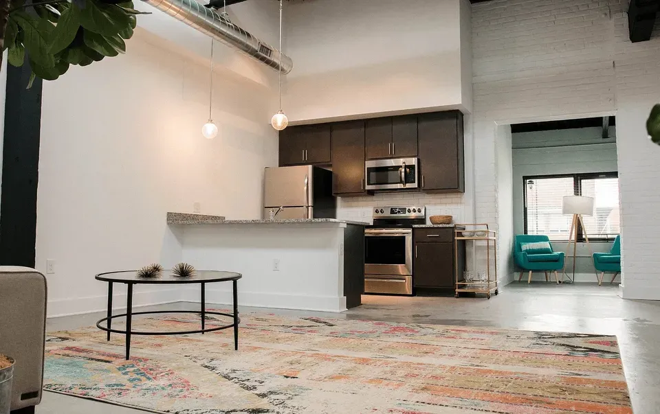 3 Bed 2 Bath Contemporary High-Rise Condo in Norfolk, VA - 2