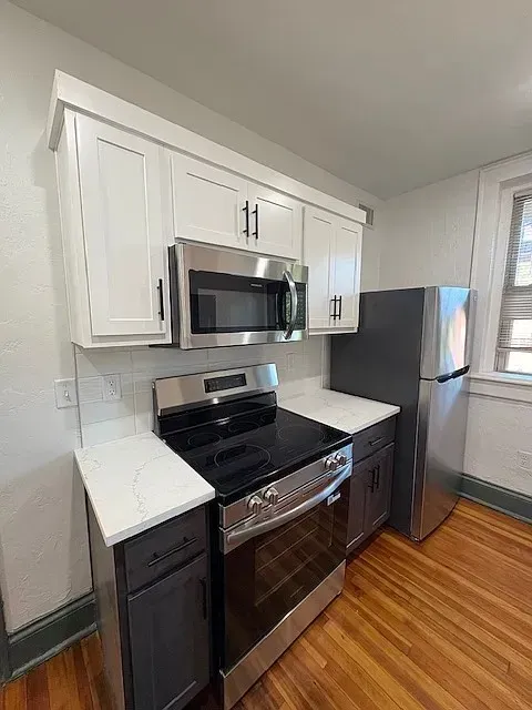3 Bed 2 Bath Contemporary High-Rise Condo in Norfolk, VA - 1