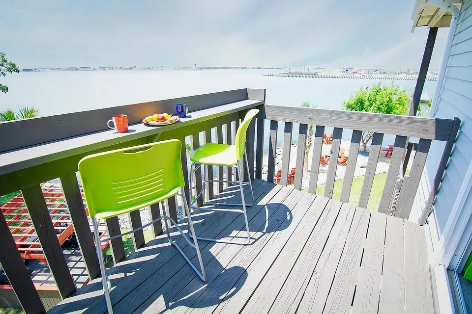 3 Bed 2 Bath Contemporary High-Rise Condo in Norfolk, VA - 2